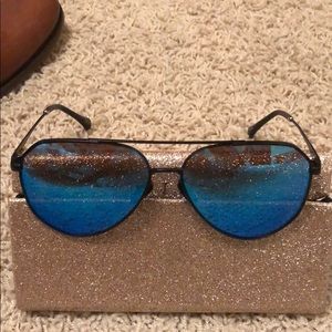 DIFF Jessie James Decker Dash Sunglasses - Blue